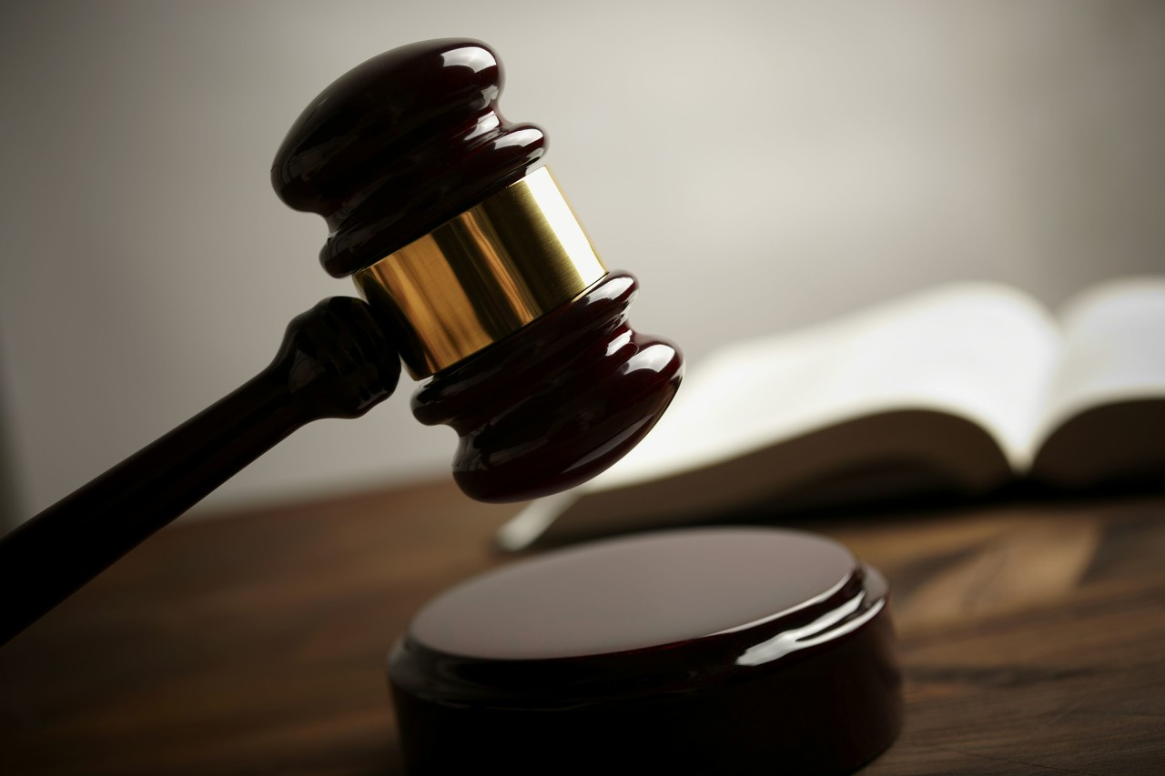 千萬富翁與兒子爭執被送精神病院，手寫申訴書向外界求助